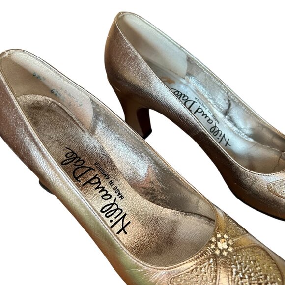 Vintage Hill and Dale Metallic Silver Pinup Jeweled Pumps 5.5 N USA - Picture 4 of 9